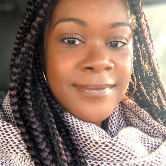 Meet your Posher, Carol - Picture 6 of 16